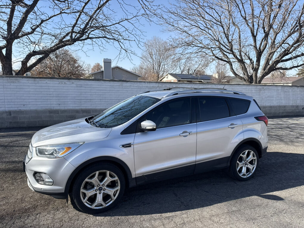 2019 FORD ESCAPE Titanium