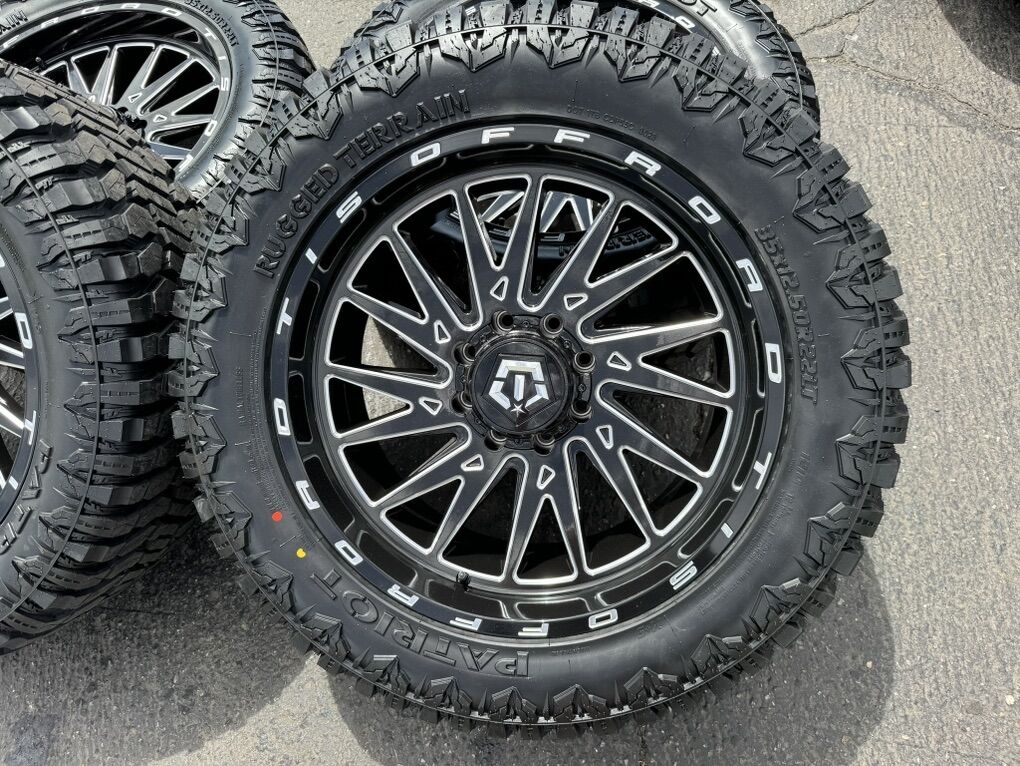 22x10 TIS 547BM 8 Lug 8x6.5 35x12.50R22 Patriot RT