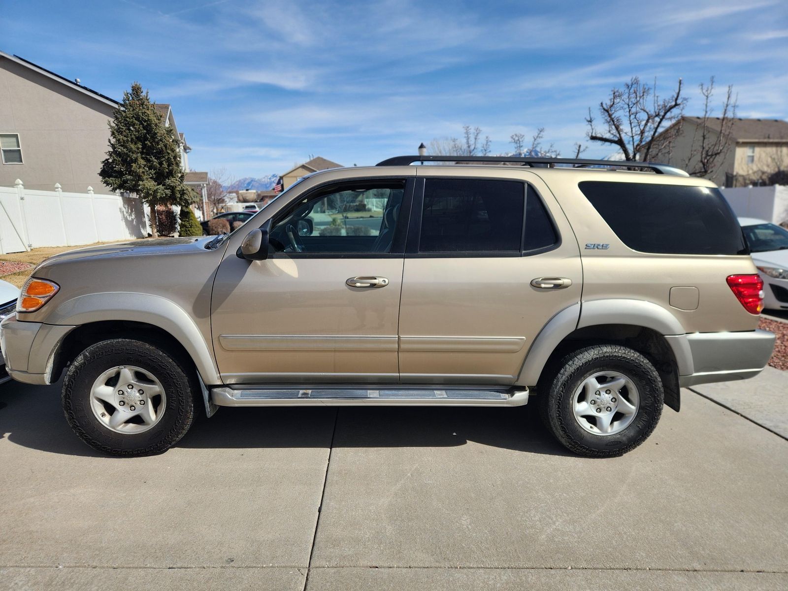 2002 TOYOTA SEQUOIA SR5