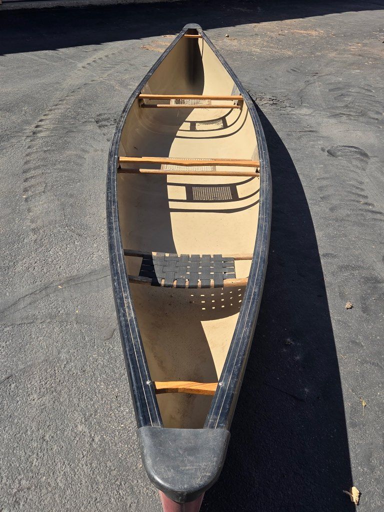 Classic BELL MorningSTAR Canoe