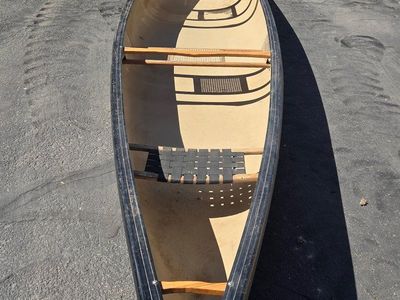 Classic BELL MorningSTAR Canoe