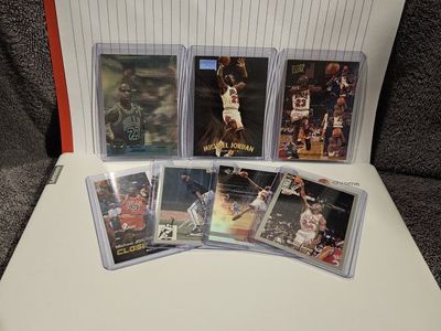 Michael Jordan Lot (26 Cards)