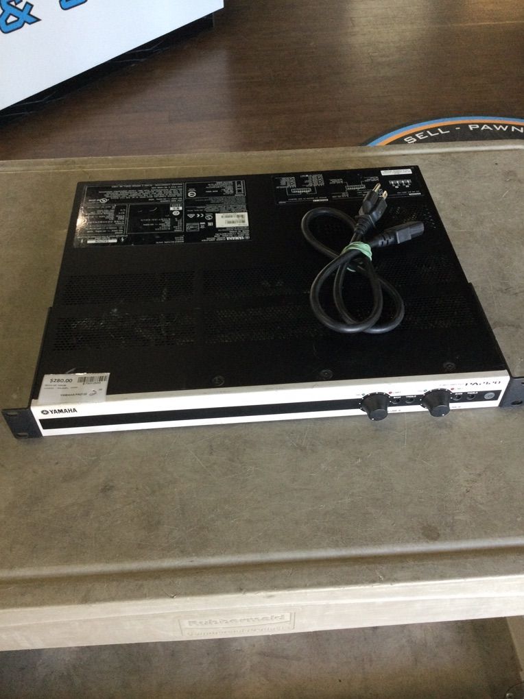 Yamaha Power Amplifier    #E75012933