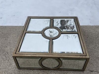 Glass jewelry box 10X10