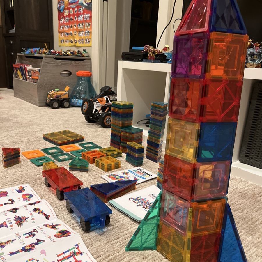 HUGE! 232 PicassoTiles Magnetic Building Block Set - clean & in excellent condition