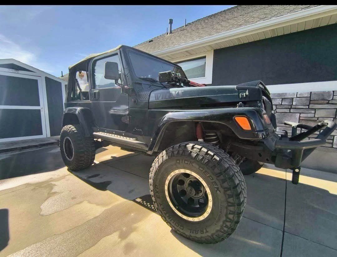 1997 Jeep Wrangler TJ Soft Top 4x4 Off-Road