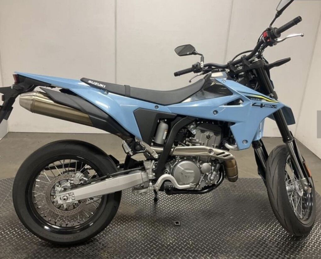 2025 Suzuki DR-Z4SM - LIKE NEW - DRZ 4 Super Moto