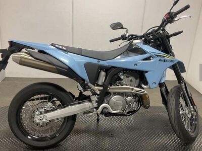 2025 Suzuki DR-Z4SM - LIKE NEW - DRZ 4 Super Moto