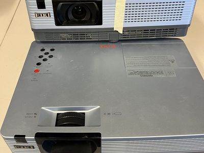EIKI LC-XBL25 Projector.