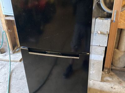 Magic Chef Mini Fridge