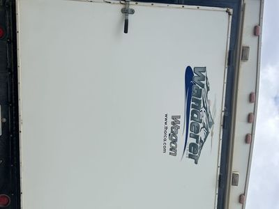 2005 TOY HAULER