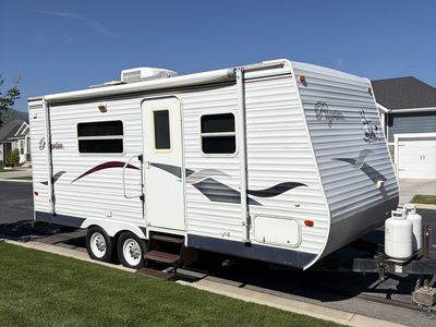 2005 Pilgrim 19’ Travel Trailer