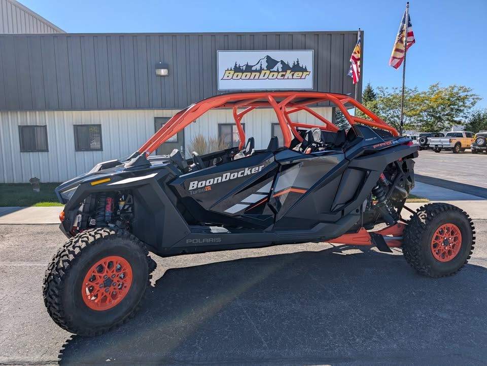 2022 Polaris Pro R Ultimate Launch Edition