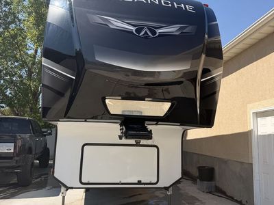 2021 Keystone Avalanche 395BH
