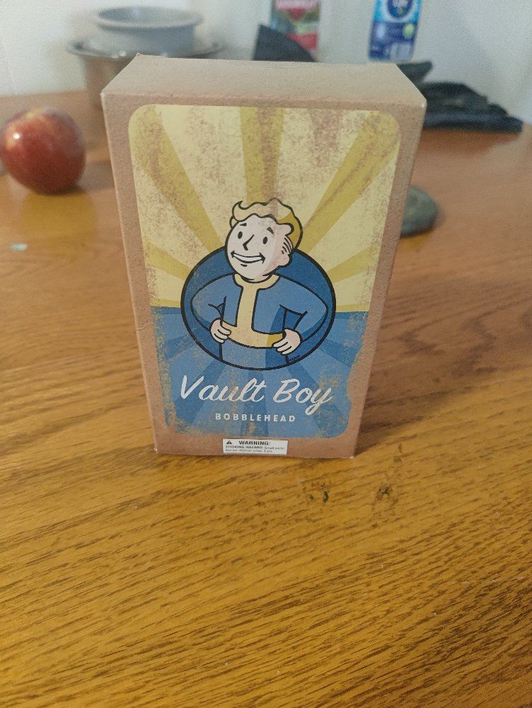 Fallout Vault Boy Bobblehead - Loot Crate Exclusive Vault 111 (New in Box)