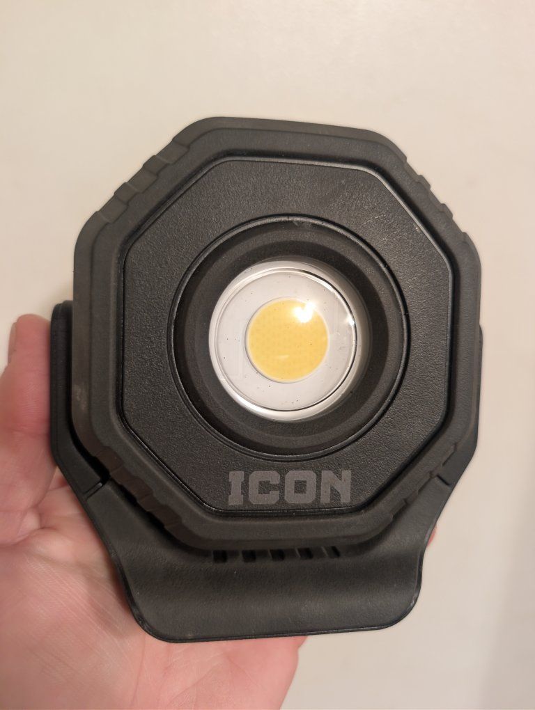ICON LED Flood Light