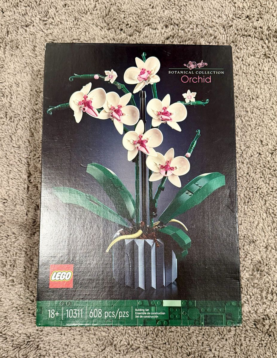 Lego Orchid Set 10311 - Brand New Sealed, 608 Pieces