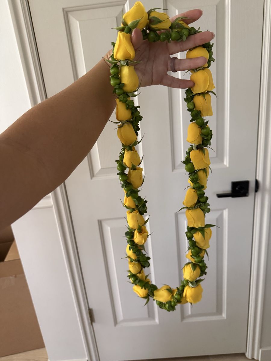 Double/ Triple Twist Lei