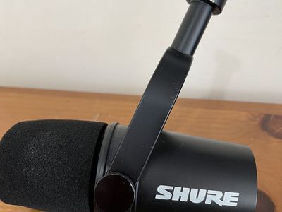Shure MV7X Vocal Dynamic Microphone - Black