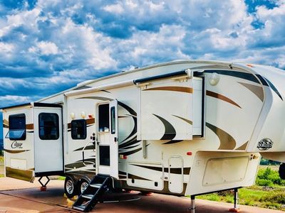 2012 KEYSTONE COUGAR X-LITE 29RES Fifth Wheel