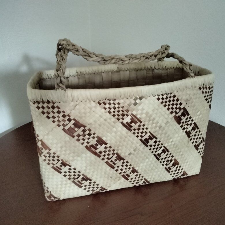 Tahitian Palm leaf bag