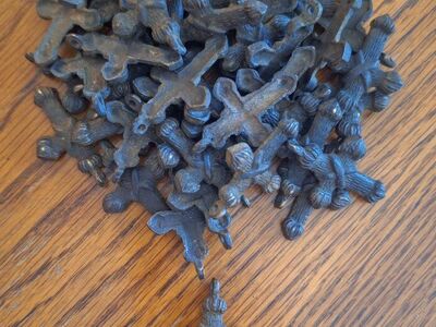 1970s Vintage Brass Cross Jewelry Pendant 50 pcs