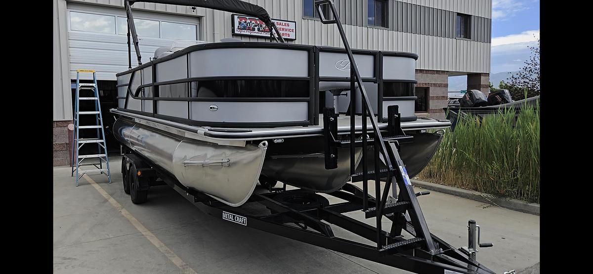 2026 Bentley 223 4PT Pontoon 3/4 Tube