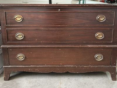 Vintage Lane Cedar Chest with Drawer