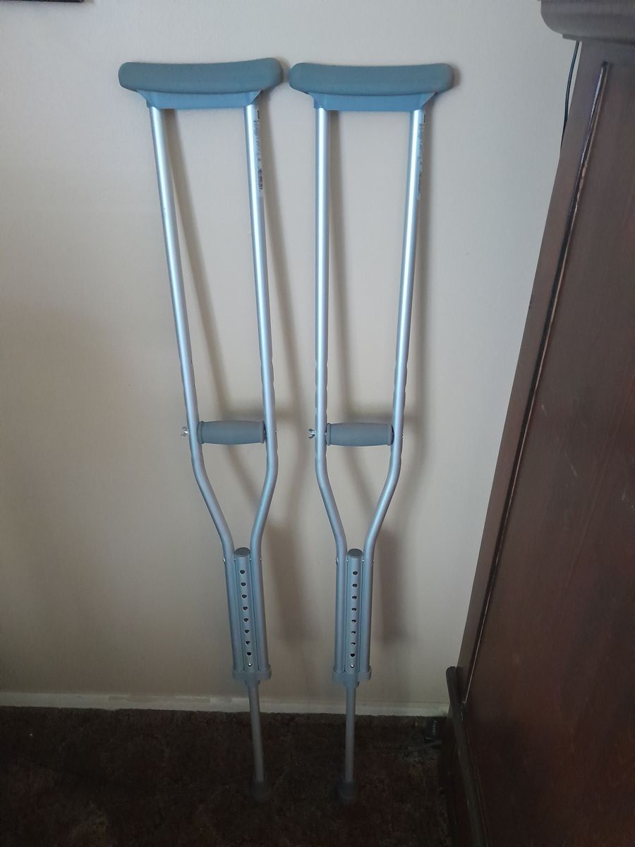 like new aluminum crutches