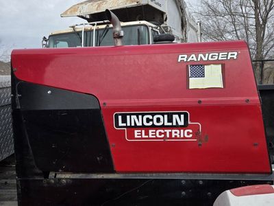 Lincoln Electric Ranger 305 G Engine-Driven Welder Generator (432.7 Hours)