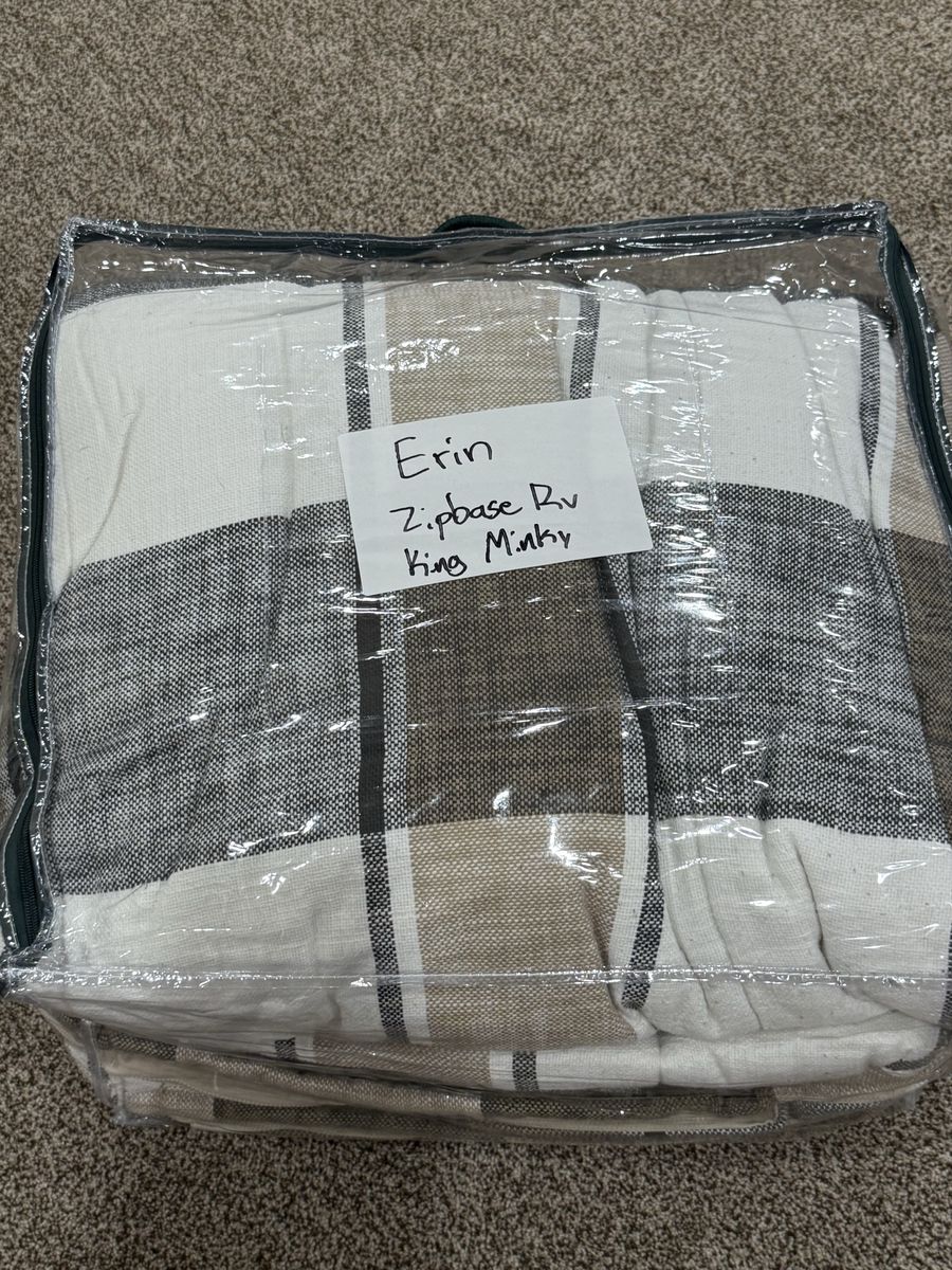 Beddys RV KING Erin Minky Zipbase