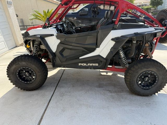 2014 Polaris RZR XP1000