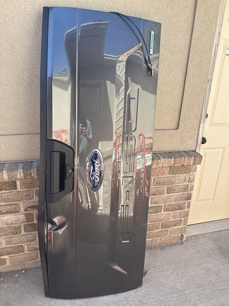 2020 Ford F-150 Tailgate