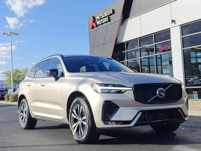 2025 Volvo XC60 B5 Core Dark Theme