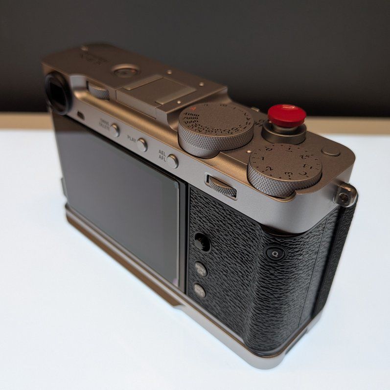 Main image 3