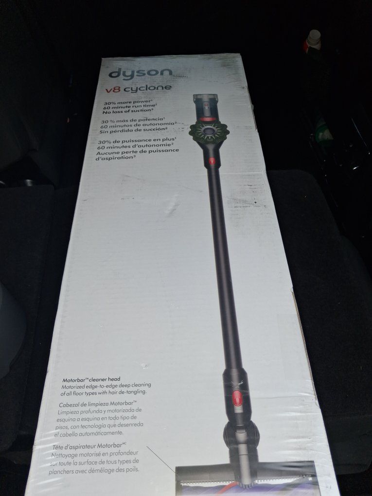 Dyson V8 Cyclone 