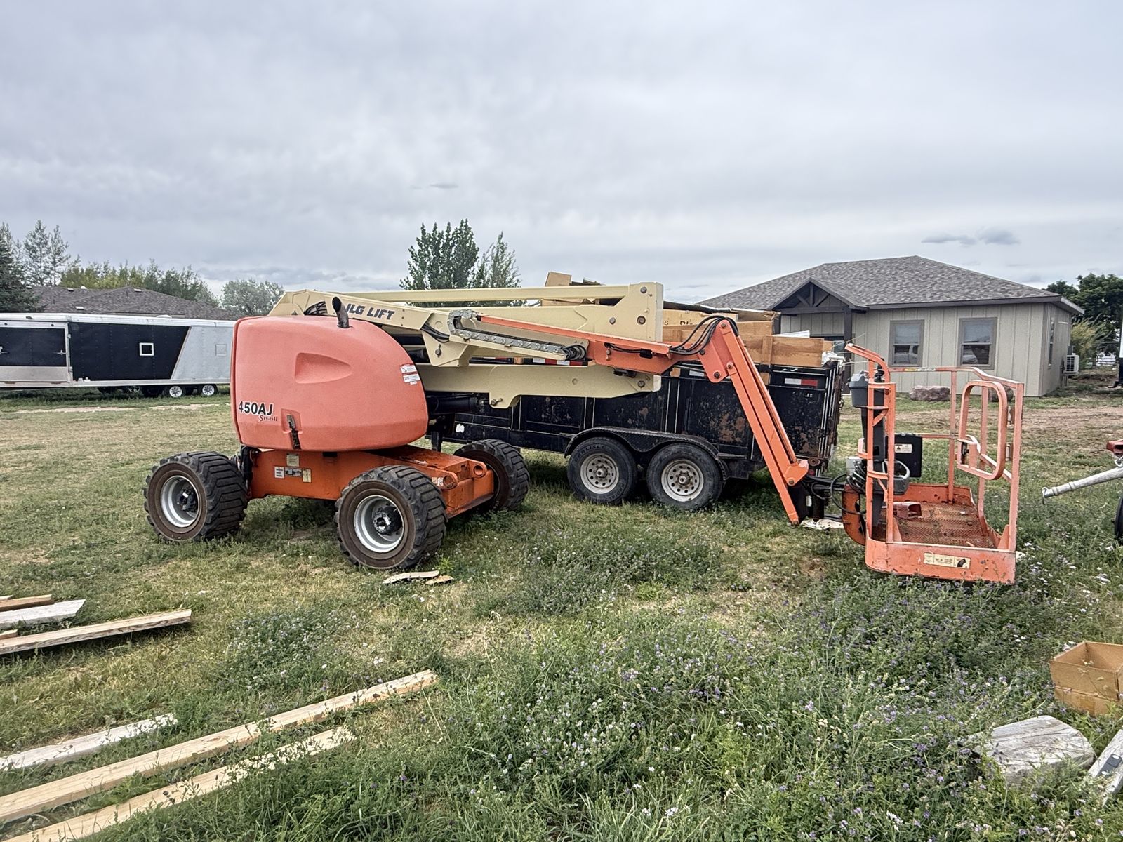 Articulating Man Lift