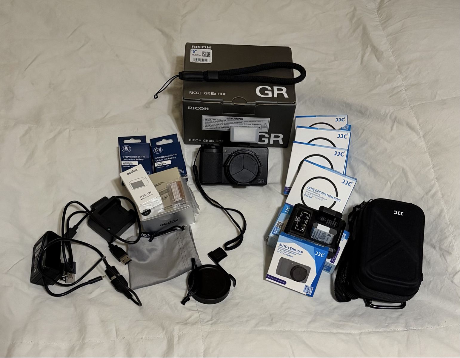 Ricoh GR IIIx HDF Pure 100% Mint! + tons of *NEW*