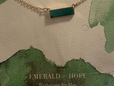 DEMDACO May Birthstone Emerald Gold Tone Necklace and Earrings Set NWT