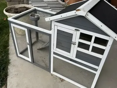 Pending :: Bunny Rabbit Hutch / Chicken Coop - PawHut