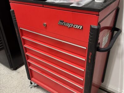 Snap On Red 32in split top Cart