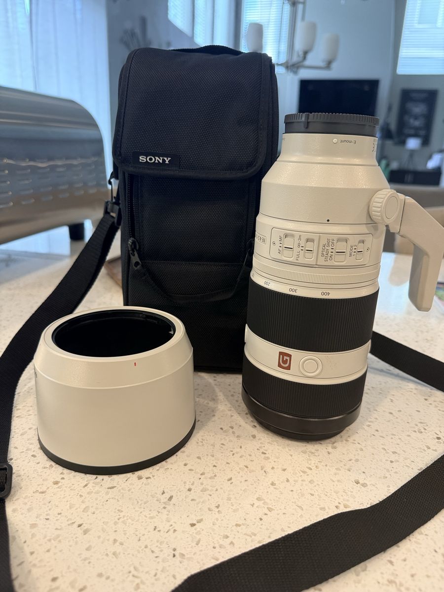 Sony FE 100-400mm f/4.5-5.6 GM OSS G Master Super Telephoto Zoom Lens for E-Mount