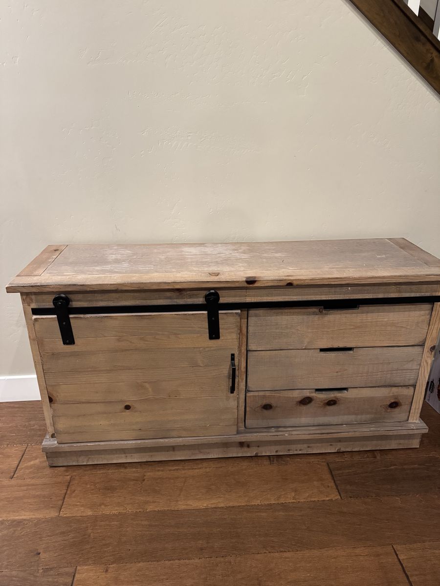 Console/ side board