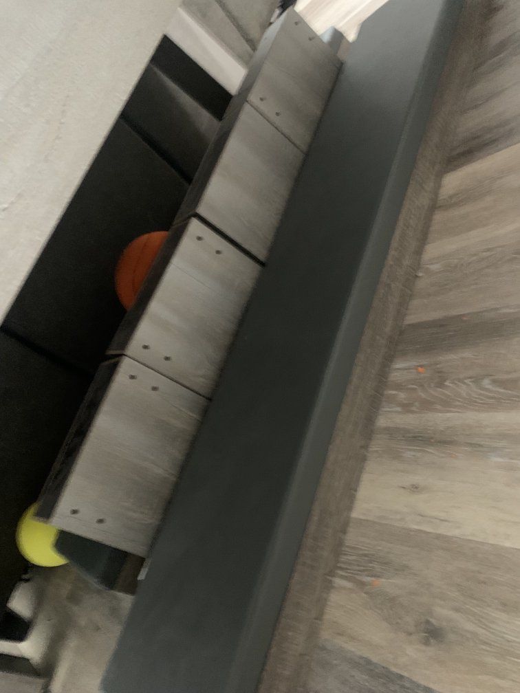 Main image 3