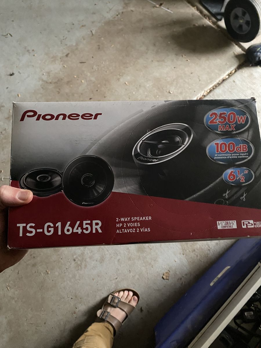 Pioneer 6 1/2" speakers