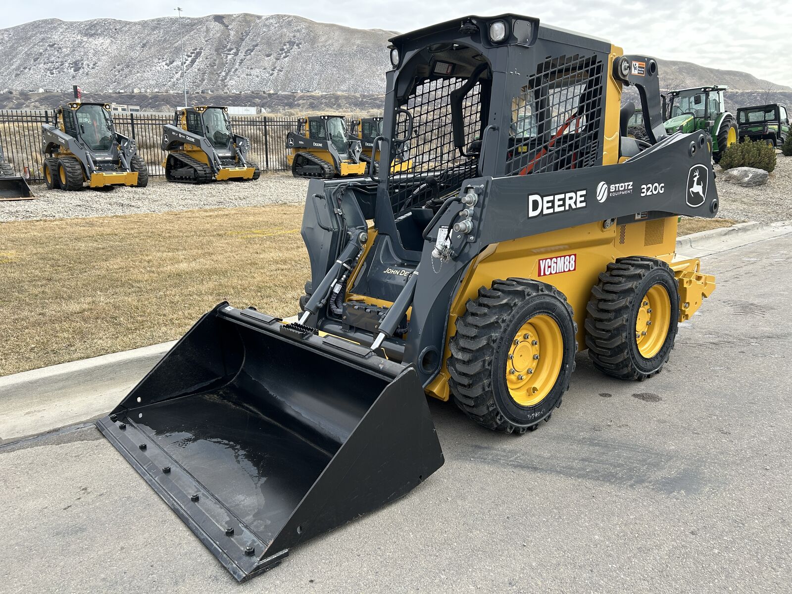 NEW 2023 JOHN DEERE 320G SKID STEER - AGED INVENTORY BLOWOUT SALE