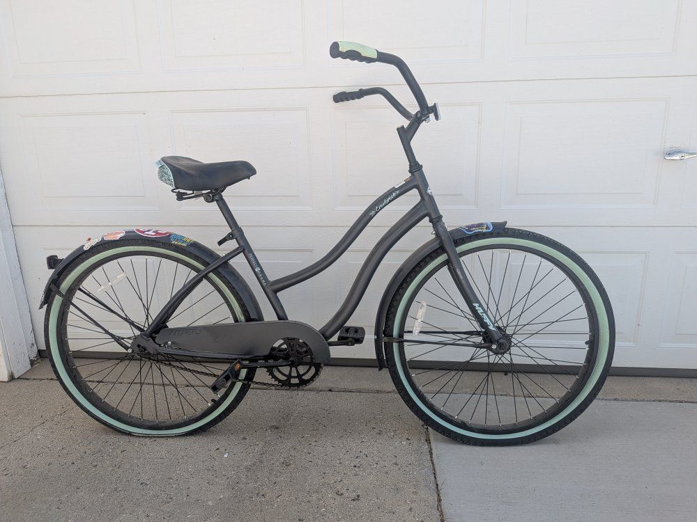 Huffy Cranbrook Cruiser Bike
