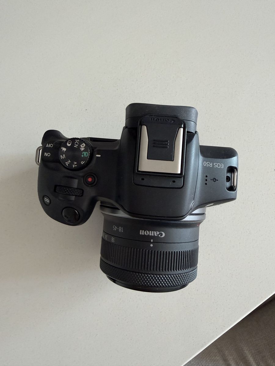 Canon EOS R50 Mirrorless Camera with 18-45mm Lens (Black) 