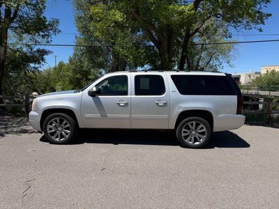 2011 GMC Yukon XL SLT