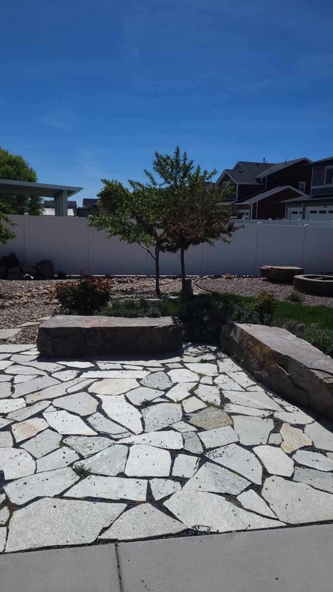 Frost White 2" flagstone